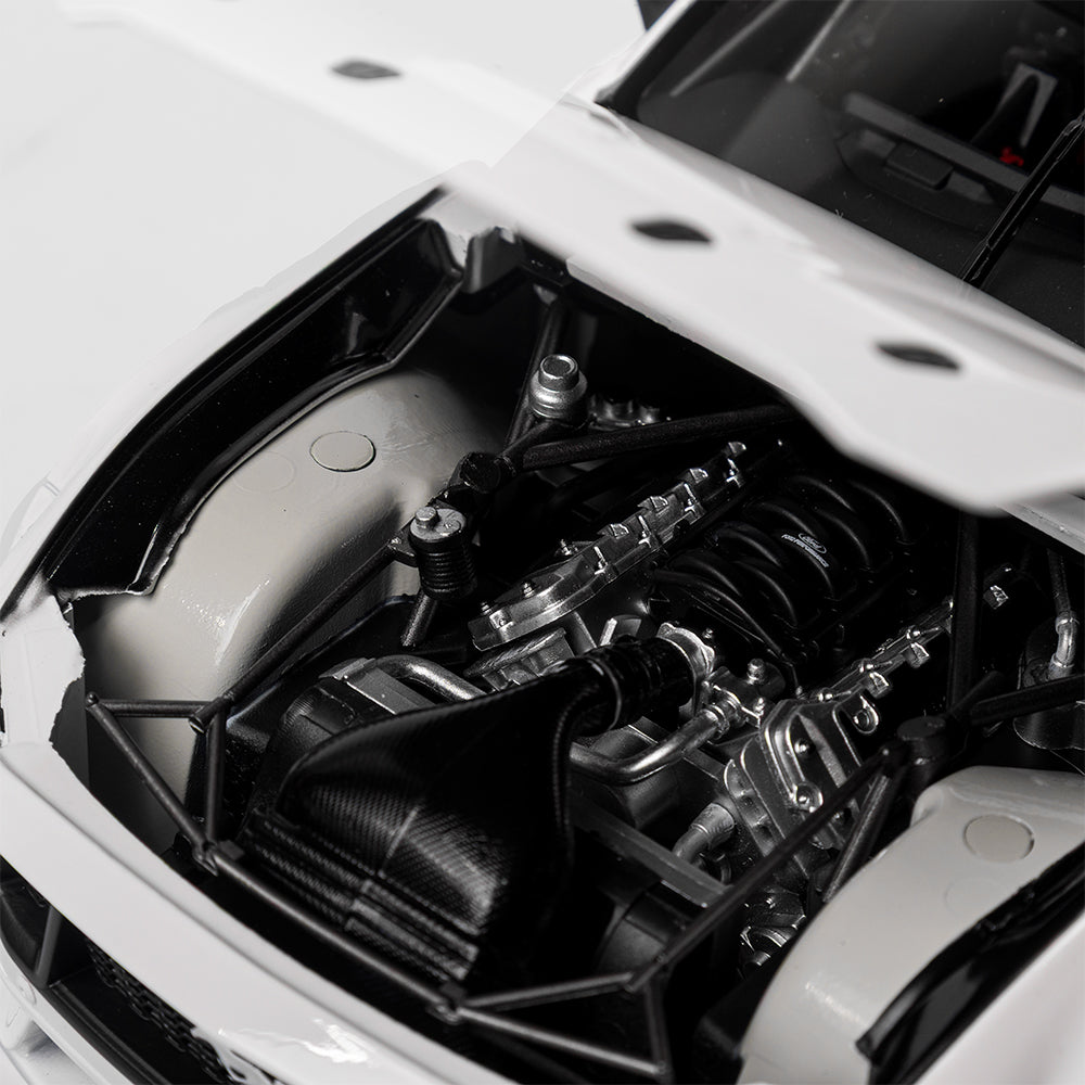 1:18 Plain Body Ford Mustang GT Gen3 Supercar - Gloss White