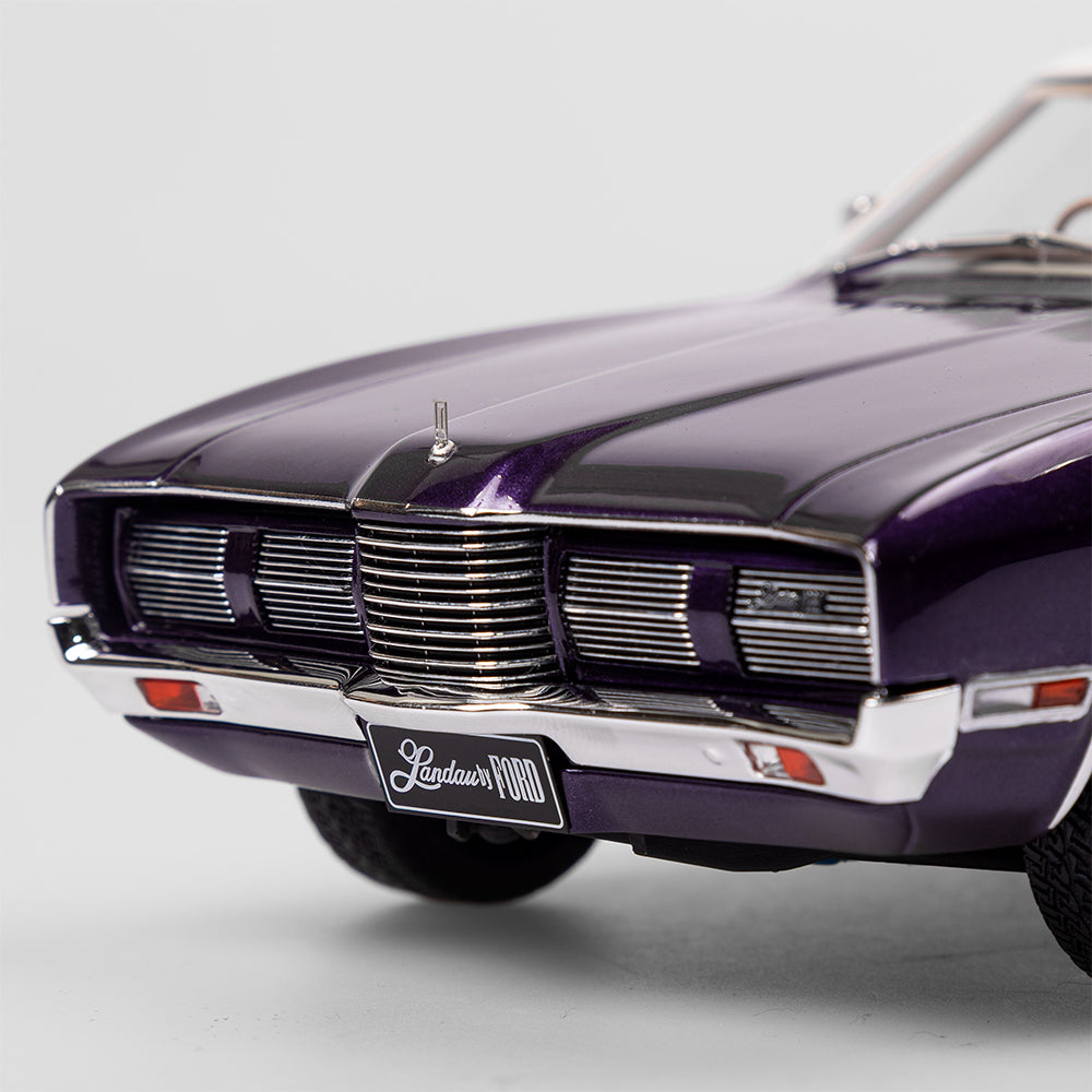1:18 Ford P4 Landau - Wild Violet