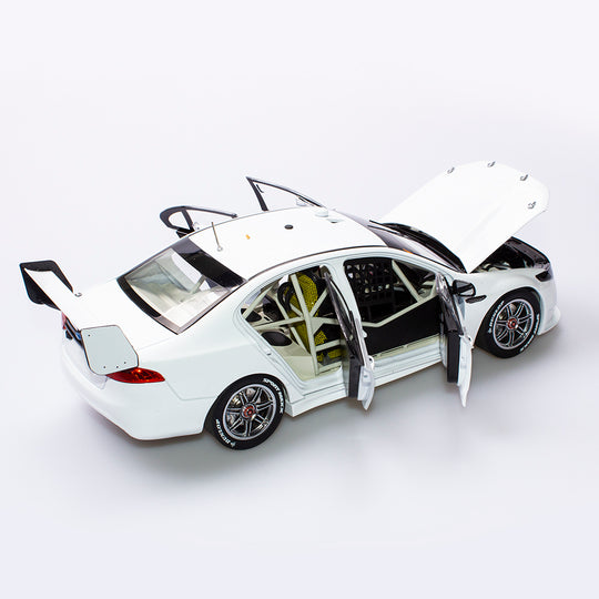 1:18 Ford FGX Falcon Supercar White Plain Body Edition