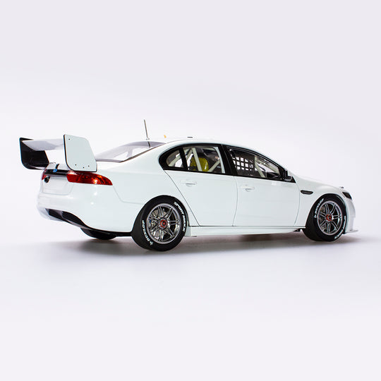 1:18 Ford FGX Falcon Supercar White Plain Body Edition