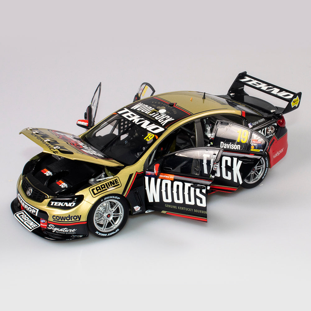 1:18 Tekno / Woodstock Racing #19 Holden VF Commodore Supercar 2017 VASC Season